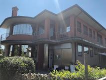 Angi Hotel