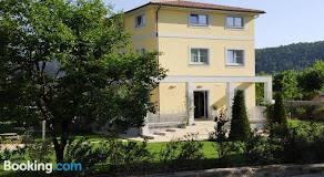 ALBERGO AI LECCI IN CENTRO