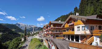 HOTEL CESA PADON