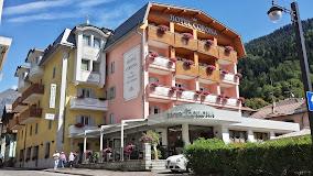 HOTEL CORONA