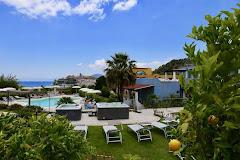 Hotel Bougainville
