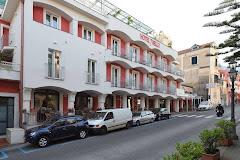 HOTEL SETTEBELLO