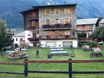 HOTEL CHATEAU BLANC