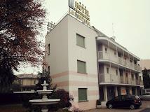 LA FONTANA