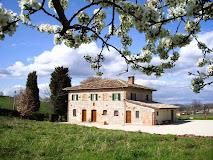 AGRITURISMO RUSTICHINO bed and breakfast