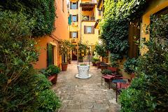 HOTEL PORTA SAN MAMOLO