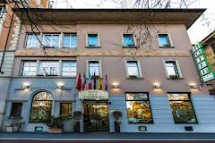 HOTEL CAMPION