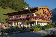 RESIDENCE RAINER