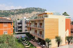 ECO HOTEL GARNI' BONAPACE