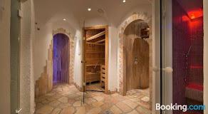 HOTEL CRISTALLO