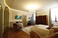 RELAIS MADAMA VERONA B&B