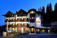 HOTEL MONTANA