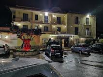 La Fayette Hotel