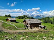 RIFUGIO ALPE DI TIRES