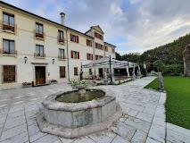 HOTEL VILLA CARPENADA