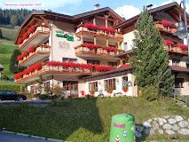 HOTEL DOLOMITES INN