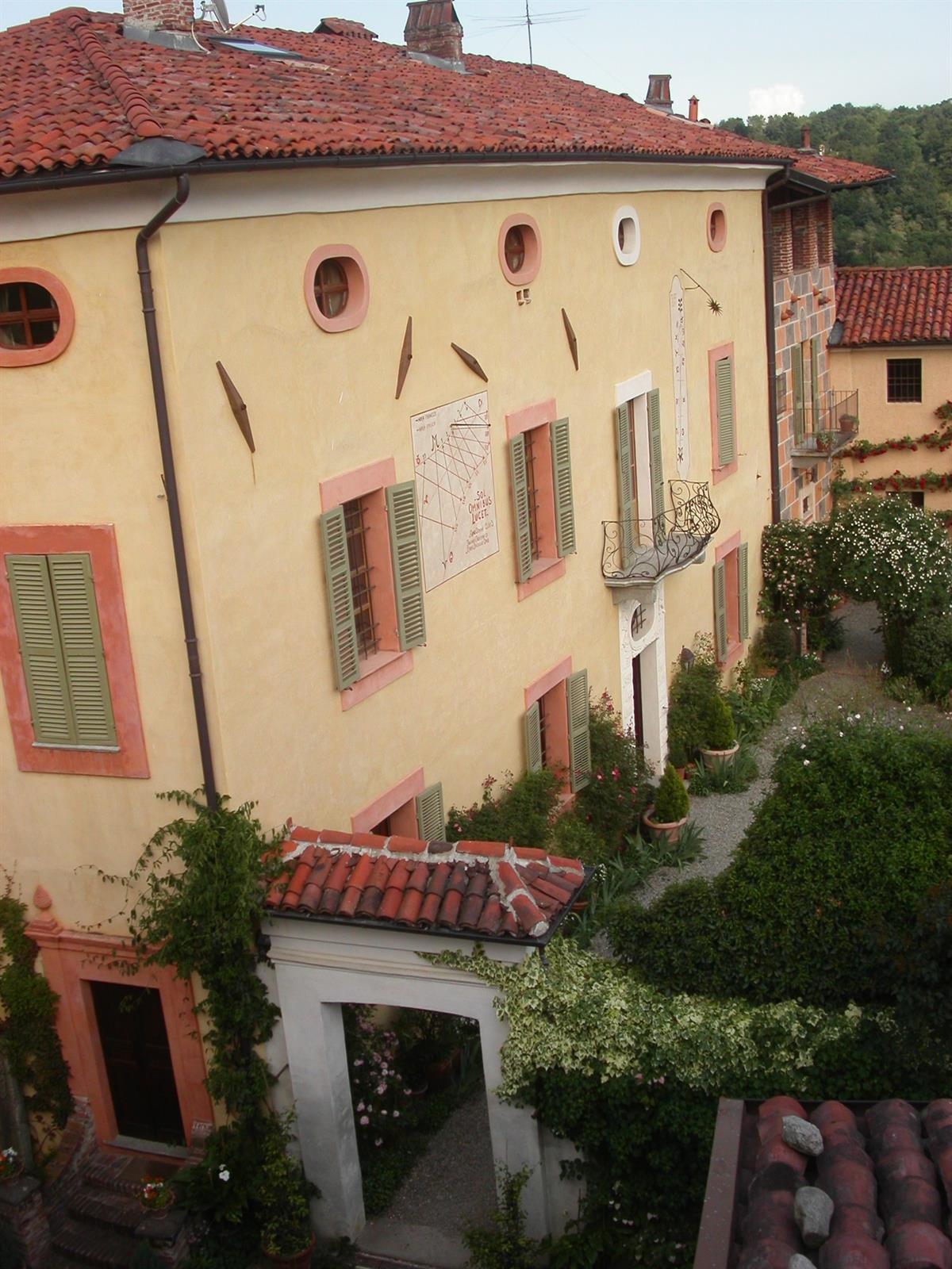 Castello Di Strambinello