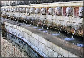 Fontana delle 99 cannelle