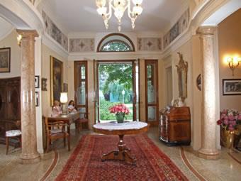 Villa V.