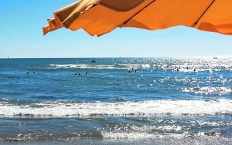 Artiglio Beach & Restaurant