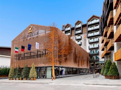 Le Massif - >Courmayeur