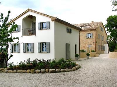 Countryhouse La Giravolta - >Terre Roveresche