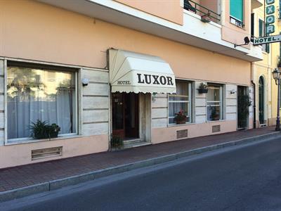 HOTEL LUXOR - >Bordighera
