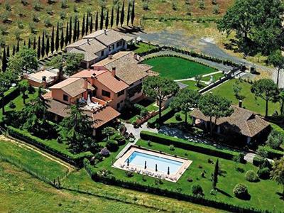 AGRITURISMO OLIO TERRA NERA - >Scansano