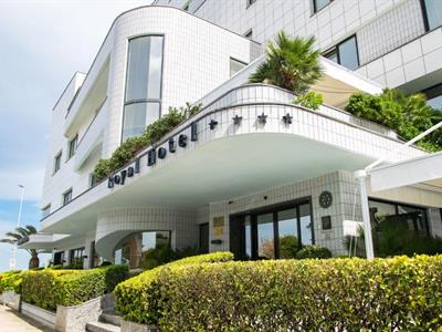 HOTEL ROYAL - >Fermo