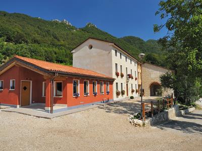 Il Maggiociondolo - >Schio