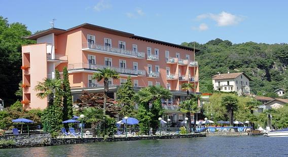 Hotel Carillon