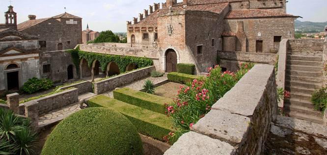 Castello Cini