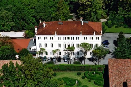 Albergo Ristorante Villa Revedin