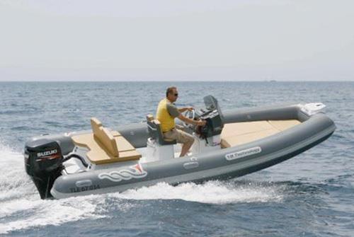 Noleggio Gommoni Nautica Salerno 3000