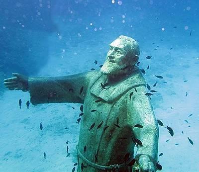 Statua di Padre Pio
