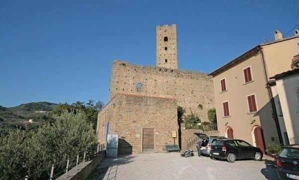 Rocca o Castello di Larciano