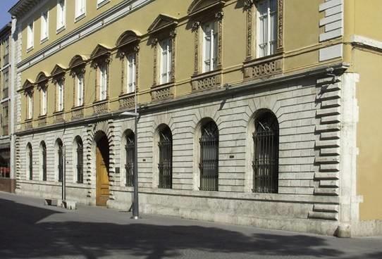 Palazzo Montani