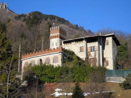 Castello di Barni ruderi
