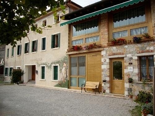 De Stefani Livio - B&B Alla Pergola