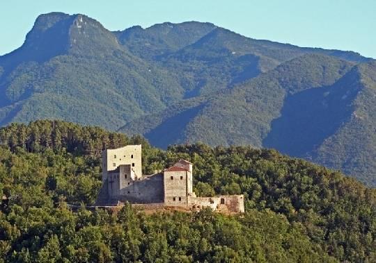 Castello dell' Aquila