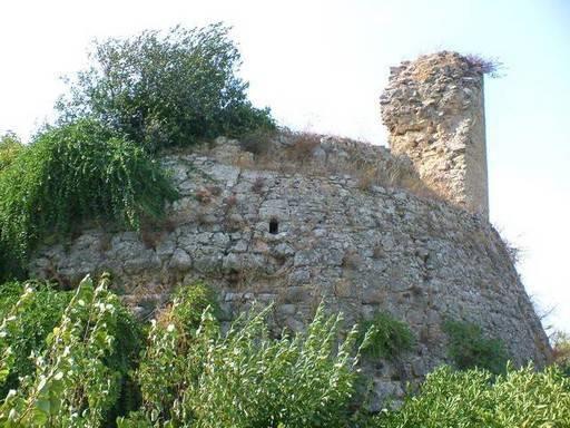 Castello Chadra ruderi