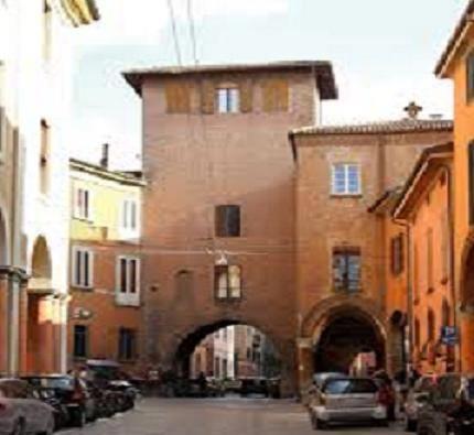 Torresotto del Pratello o di porta Nuova 