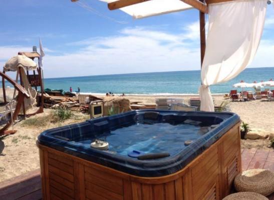 Poseidonia Beach Club