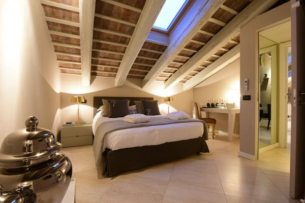 SEVENHISTORICAL SUITES