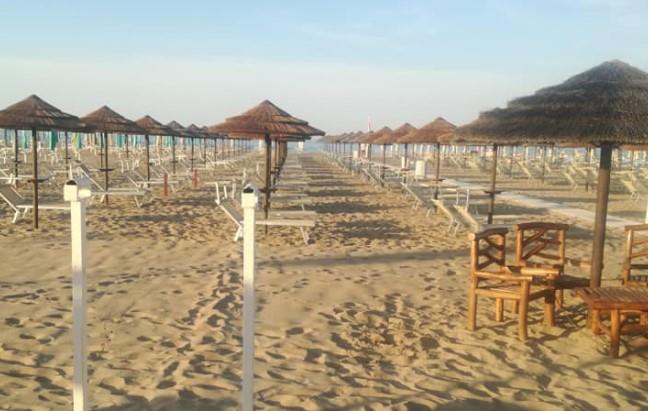 Lamby's Beach 93