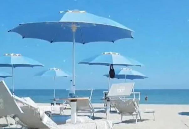 Attilio Beach Pleasure Club