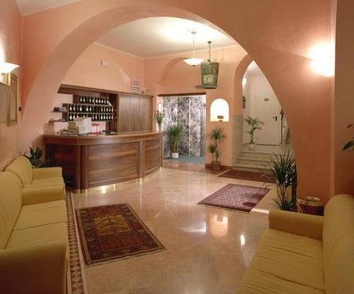 ALBERGO CAPPELLO E CADORE