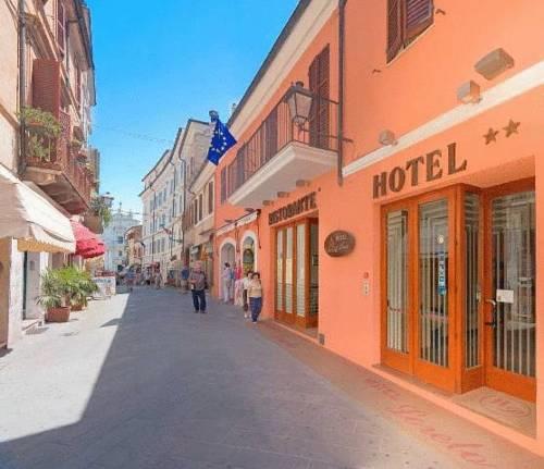 HOTEL LORETO