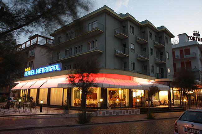 HOTEL METROPOL