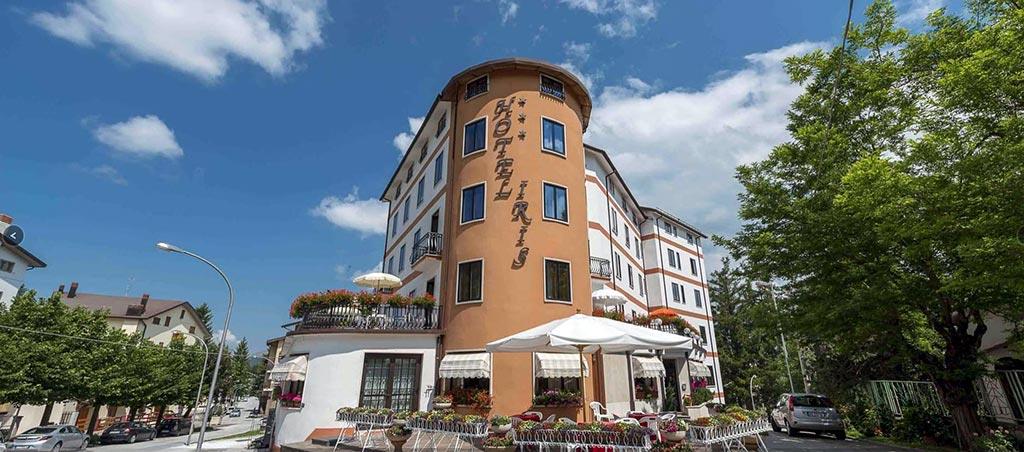 HOTEL IRIS